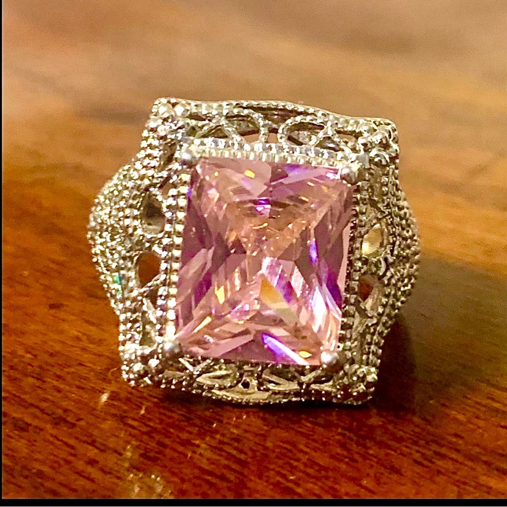 Sapphire simulant pale pink. Filigree SS Gorgeous. Size 7